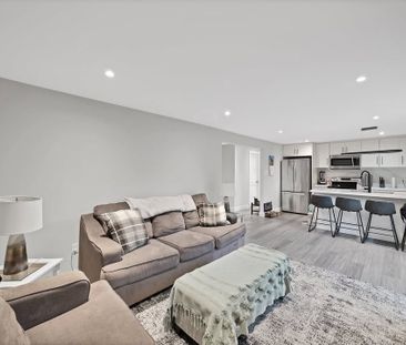 For Lease - 493 Queen Victoria Drive Unit# B, Hamilton, Ontario - Photo 2