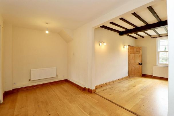 4 bedroom cottage to rent - Photo 1
