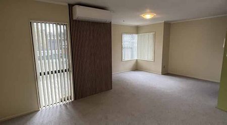 Charming Three-Bedroom Home in Maoribank - Photo 2