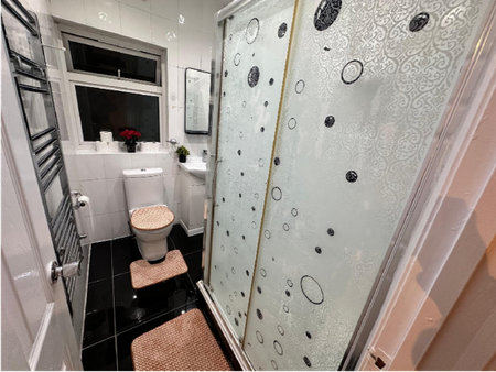 4 bedroom terraced house to rent - Photo 4