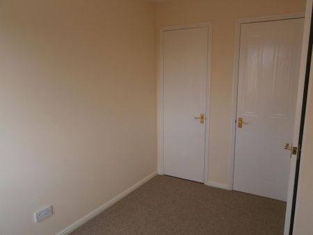 2 bedroom terraced house to rent - Photo 3