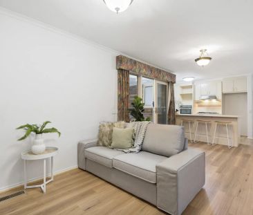 Perfect family proportions in the exclusive 'Croydon Hills' pocket - Photo 3