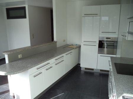 Appartement te huur - Foto 2