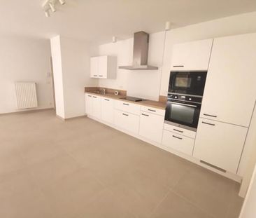 Appartement te huur - Foto 1