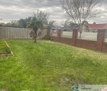 17 Murchison Crescent, Clayton South - Photo 6