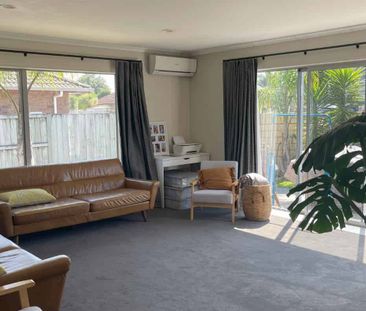 Townhouse in Papamoa - Photo 2