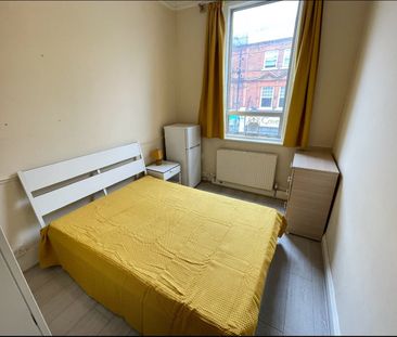 Room in a Shared House, High Road, NW10 - Photo 5