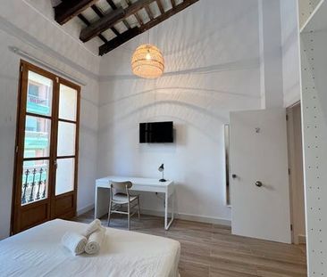 Baix de la Mar, Valencia, Valencian Community 46024 - Photo 3