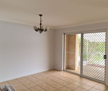 THREE BEDROOM TOWNHOUSE ON PEACEFUL POSITION OVERLOOKING WEST LAKE ... - Photo 2