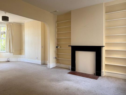 3 bedroom end of terrace house to rent - Photo 1