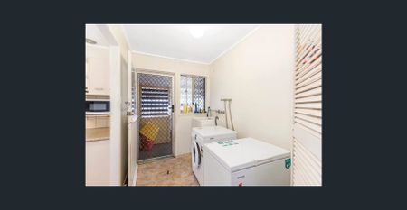 Clean & Comfortable Family Home with Covered Entertaining Area - Photo 5