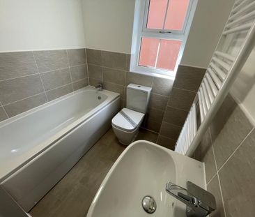 3 bedroom detached house to rent - Photo 5