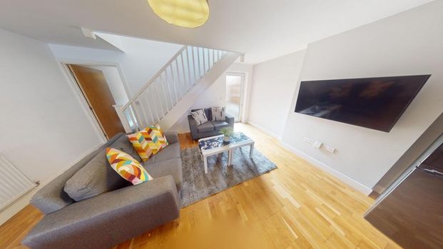 4 bedroom townhouse to rent - Photo 1