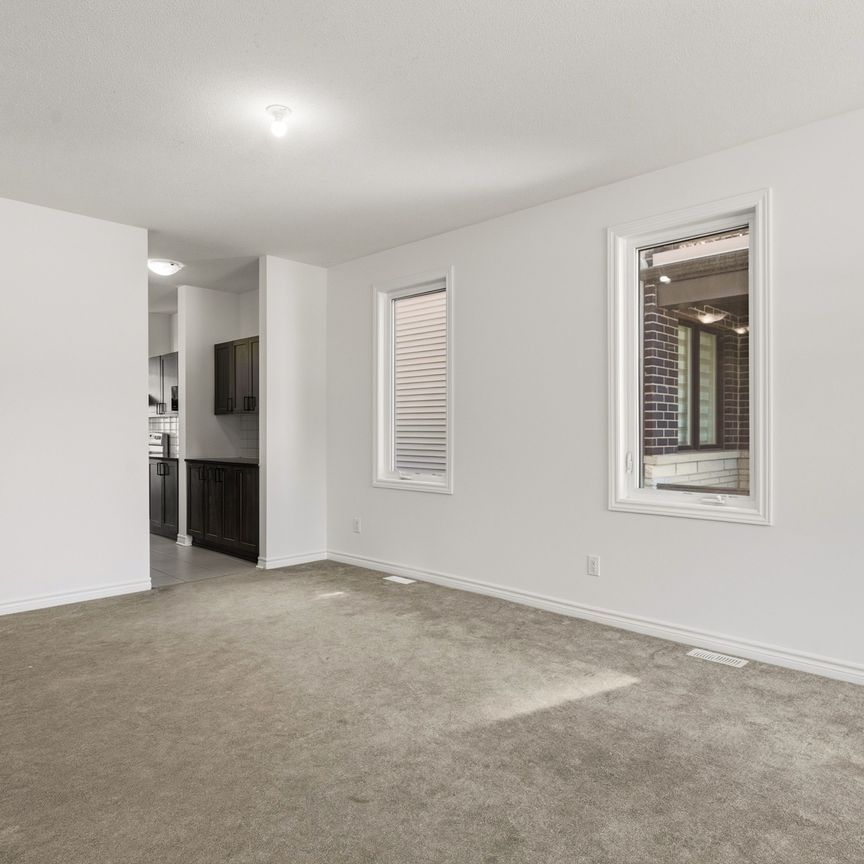 For Lease - 36 Dun Skipper Drive, Blossom Park - Airport and Area, Ontario - Photo 1