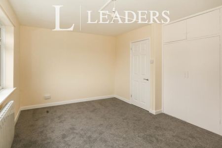 2 bedroom maisonette to rent - Photo 5