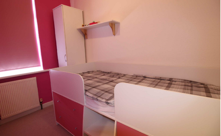 2 bedroom terraced house to rent - Photo 2