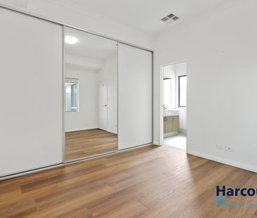 Modern, Stylish and Convenient Family Home - Photo 4