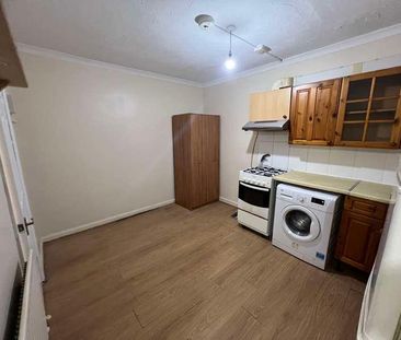 Redhill, SO16 - Photo 6