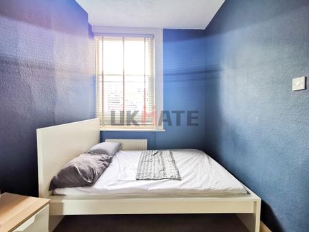 Kenway Road B Room A - Photo 2