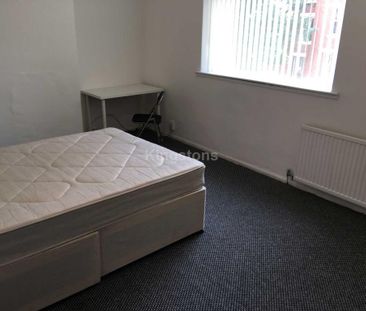 6 bedroom terraced house to rent - Photo 3