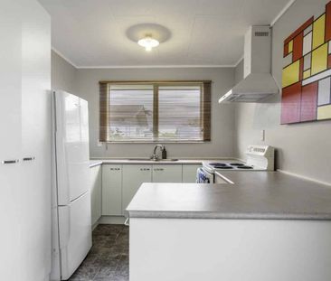 Perfect Pukete Family home - Photo 3