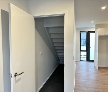 2/30 Frederick Street, Waltham - Photo 4