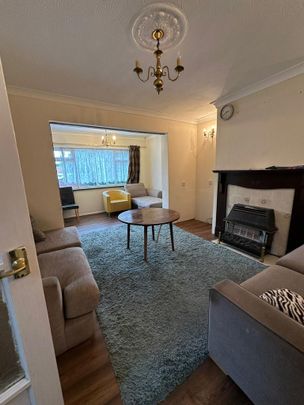 3 bedroom semi-detached house to rent - Photo 1