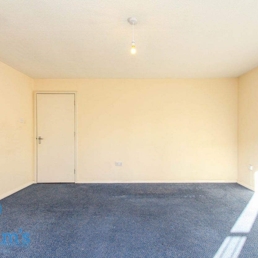 2 bed Apartment for Rent - Photo 1