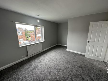 2 bedroom semi-detached house to rent - Photo 4