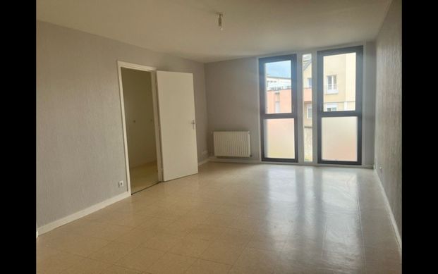 Location Appartement 3 pièces 71 m² La Châtre - Photo 1