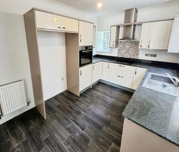 3 bedroom property to rent - Photo 2
