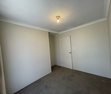 12 Grande Way, Beechboro WA 6063 - House For Rent - $720 | Domain - Photo 4