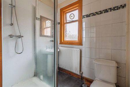 3 bed flat to rent in Hazelwood Avenue, Newcastle Upon Tyne, NE2 - Photo 3