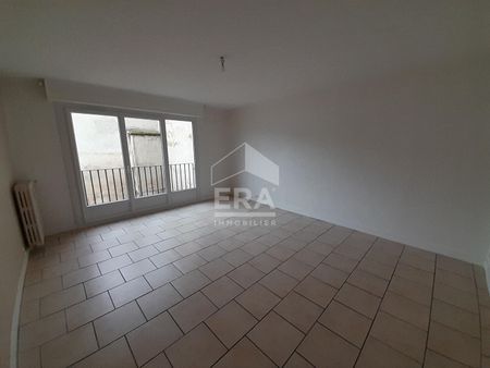 Location Appartement 3 pièces 81m² - Photo 2
