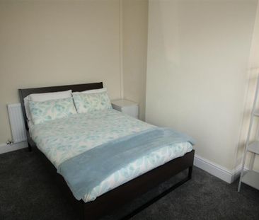 5 bedroom private hall to rent - Photo 4