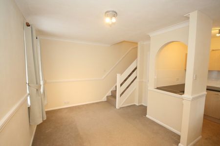 Hawkswell Walk, Woking - Photo 3