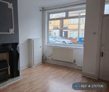 2 bedroom end of terrace house to rent - Photo 2