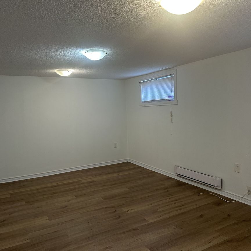 For Lease - 70 Bunnell Crescent, Toronto, Ontario - Photo 1