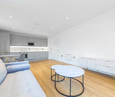 3 bedroom flat to rent - Photo 3