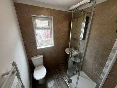 Sheffield Road, WYMONDHAM - Photo 3