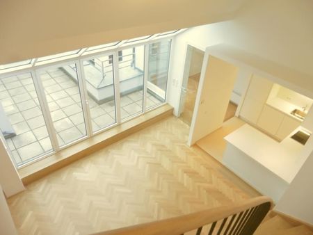 GRANDIOSE DG-Wohnung!!! Knapp 30m² Terrassenfläche und Weitblick!!! - Photo 3