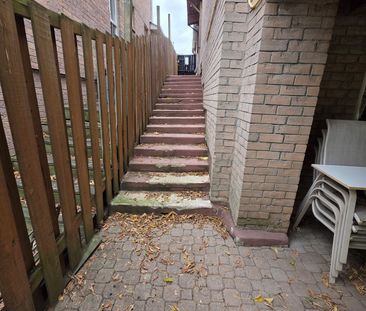 For Lease - 6585 Eastridge Road, Mississauga, Ontario - Photo 1