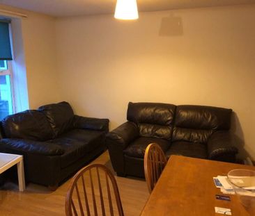 Flat 2-12 Ashley Avenue, Belfast, BT9 7BT - Photo 2