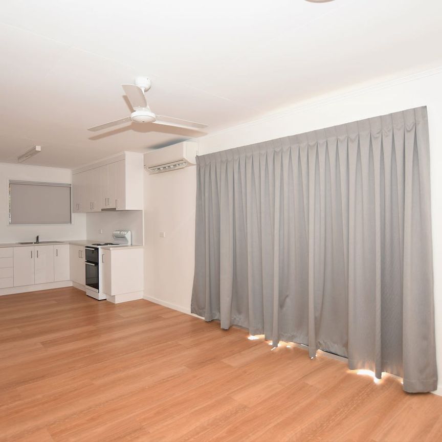 NEAT TWO BEDROOM UNIT! - Photo 1