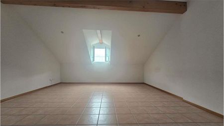 Atticapartment mit 4.5 Zimmern in Chiasso - Photo 2