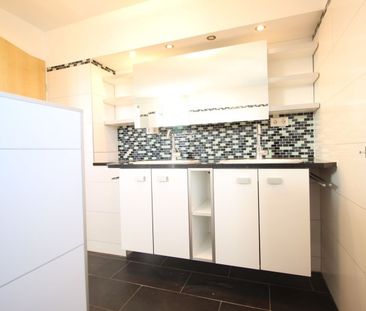 MIETE: Großzügiges, modernes Einfamilienhaus mit Pool, - Photo 6