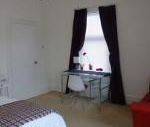 4 bedroom end of terrace house to rent - Photo 4
