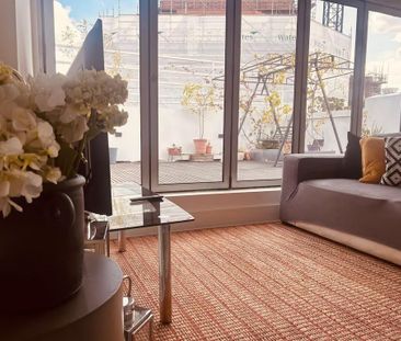 2 bedroom penthouse to rent - Photo 3