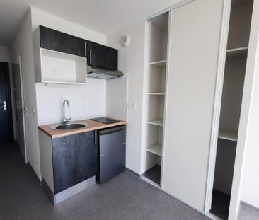 Location Appartement 1 pièce 19m² NIMES 30000 - Photo 1