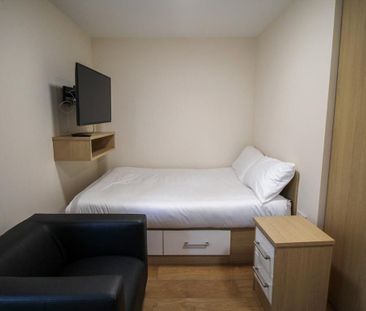 Studio to rent - Photo 1